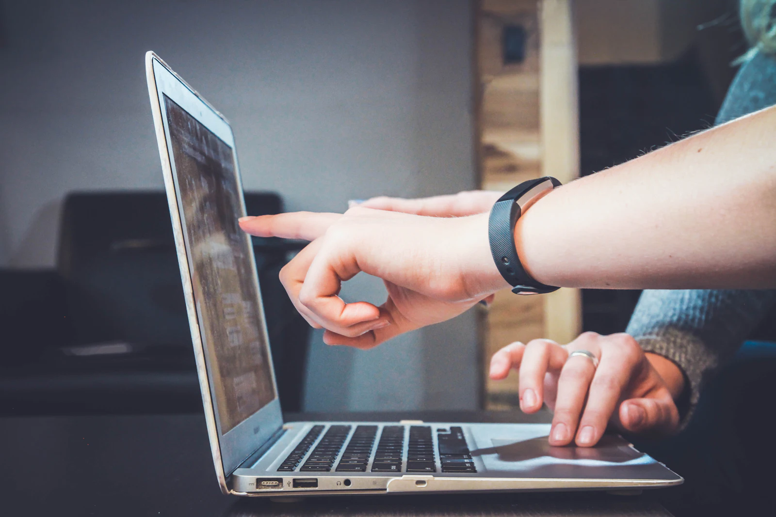 How to Set Up IT for Remote and Hybrid Work the Right Way